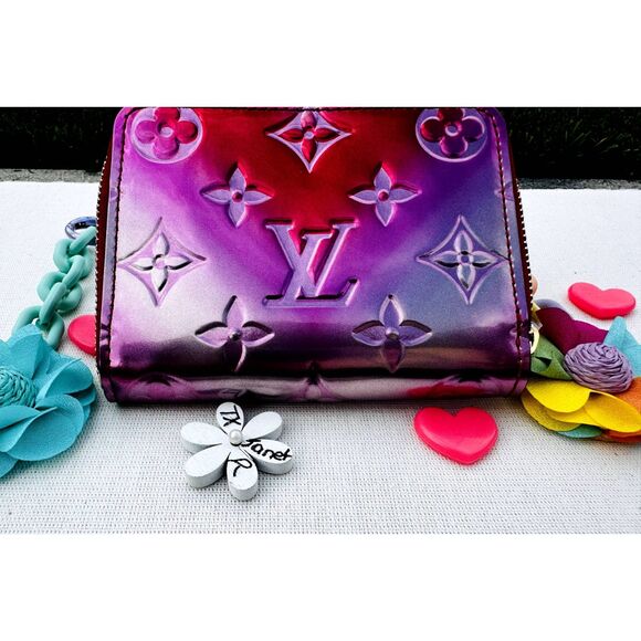 Louis Vuitton Metallic Vernis Degrade Zippy Wallet - Picture 3 of 6